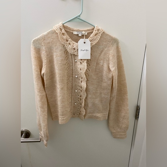 Cute Cream crochet cardigan with pearl buttons new with tag - Picture 2 of 6